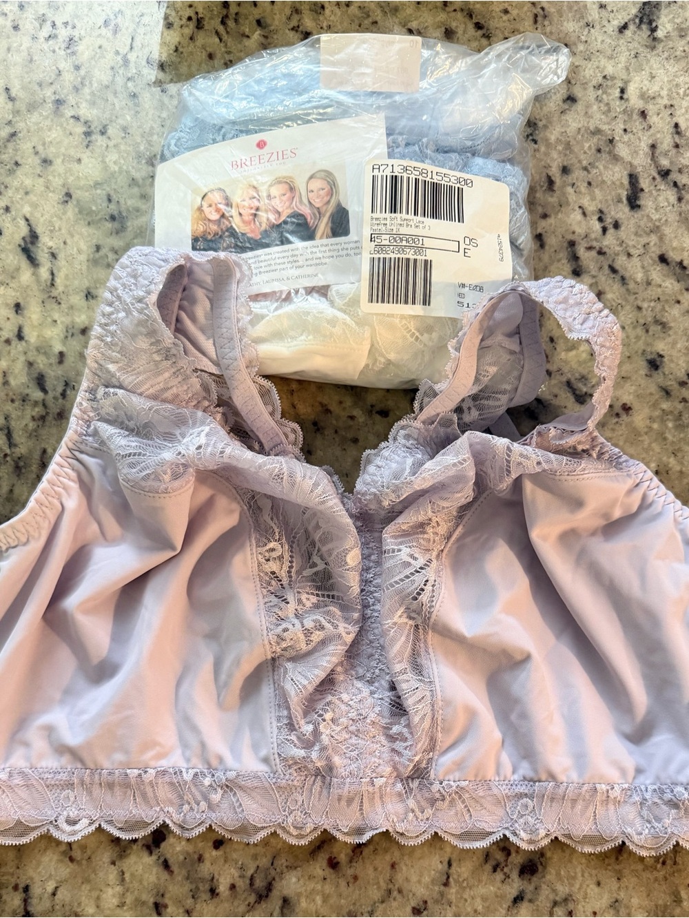 NWT 3 pk Breezies Wirefree Lace Bras